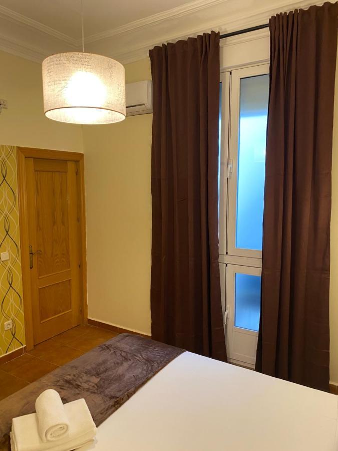 Hostal Alaska Madrid Dış mekan fotoğraf