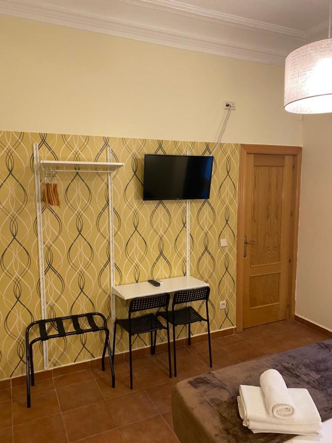 Hostal Alaska Madrid Dış mekan fotoğraf