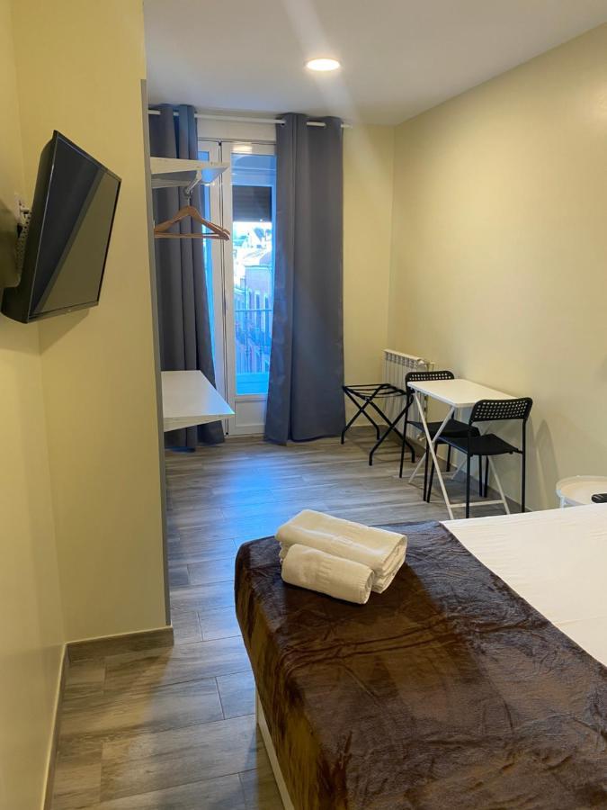 Hostal Alaska Madrid Dış mekan fotoğraf