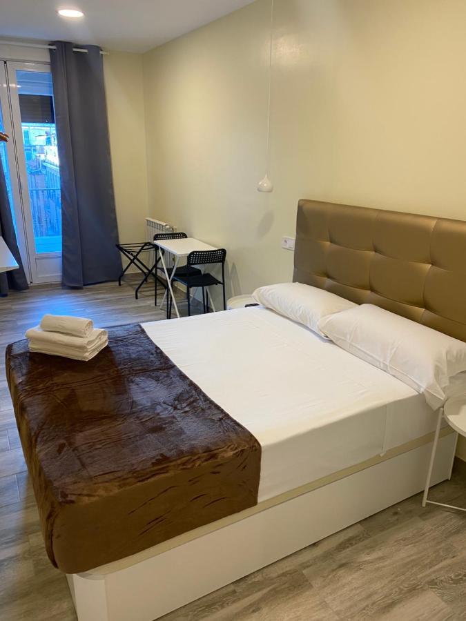 Hostal Alaska Madrid Dış mekan fotoğraf
