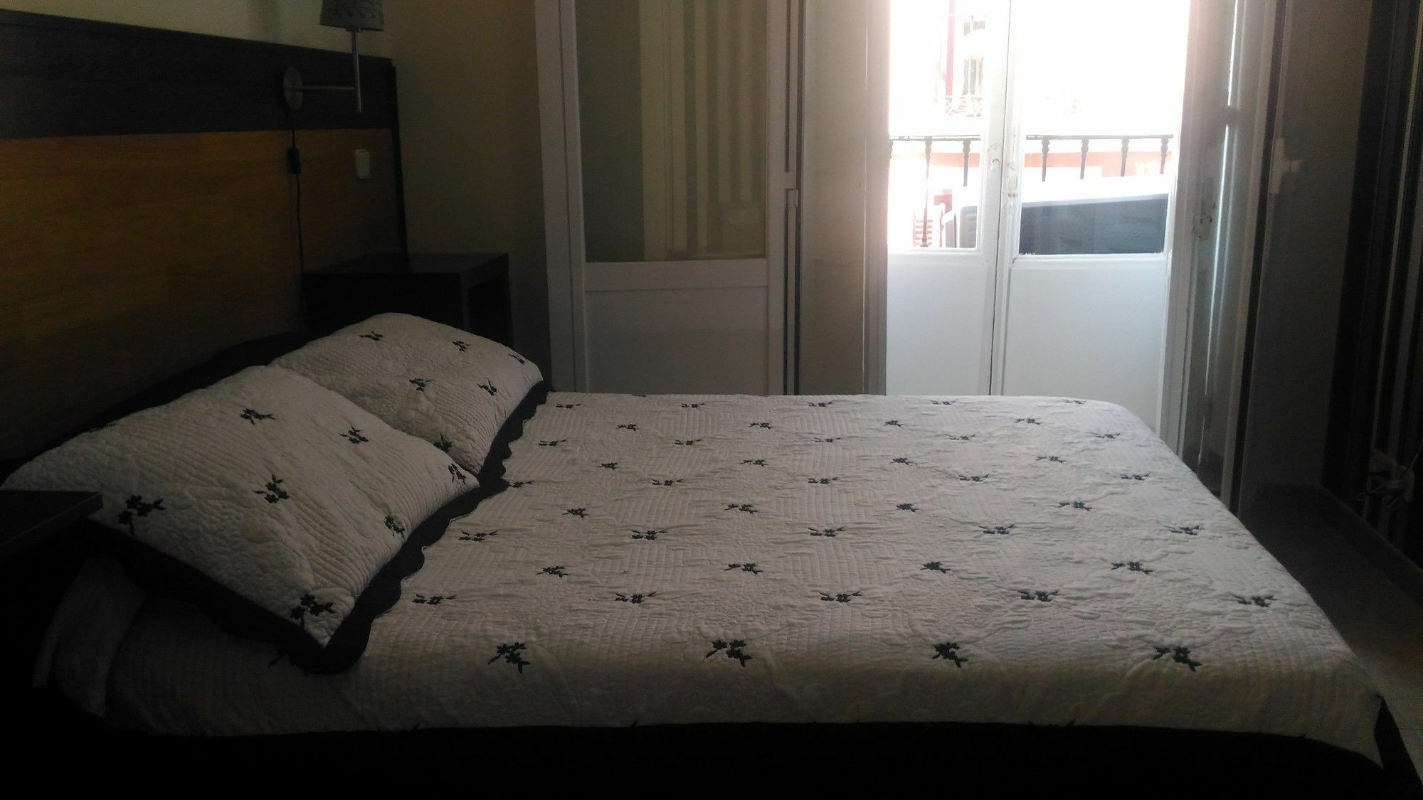 Hostal Alaska Madrid Dış mekan fotoğraf
